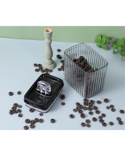 Recipient din Plastic, pentru Alimente/Obiecte, Inchidere Ermetica, Textura Ondulata,3.3 l