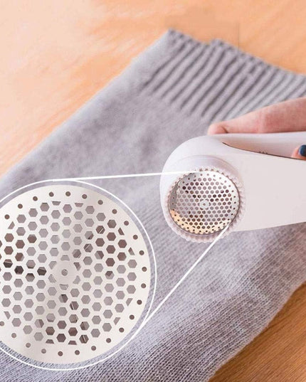 Aparat Pentru Curatat Scame, Par Si Praf, Trimmer pentru Diferite Tipuri De Material, Cu Lame Din Otel Inoxidabil, Maner Ergonomic, Incarcare Prin USB