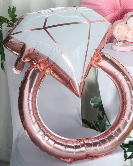 Balon din Folie Metalizata, Figurina Inel de Logodna, Model Diamant, Tema Nunta, 60 cm, Ambalaj Individual, Pai Inclus, Umflare cu Aer sau