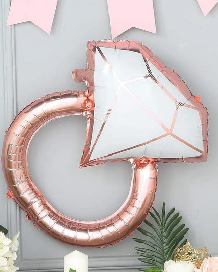 Balon din Folie Metalizata, Figurina Inel de Logodna, Model Diamant, Tema Nunta, 60 cm, Ambalaj Individual, Pai Inclus, Umflare cu Aer sau