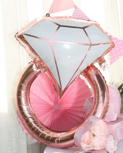 Balon din Folie Metalizata, Figurina Inel de Logodna, Model Diamant, Tema Nunta, 60 cm, Ambalaj Individual, Pai Inclus, Umflare cu Aer sau