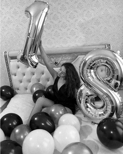 Balon din Folie Metalizata Figurina Cifra, Tema Aniversare 80 cm, Ambalaj Individual, Pai inclus, Umflare cu Aer sau Heliu,Cifra 8