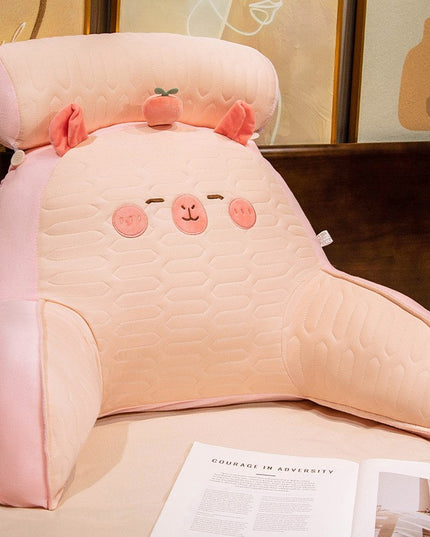 Perna Multifunctionala, Spatar pentru Pat, Protectie Lombara, Marime Medie,din Latex, Model Capybara cu Mar in Cap