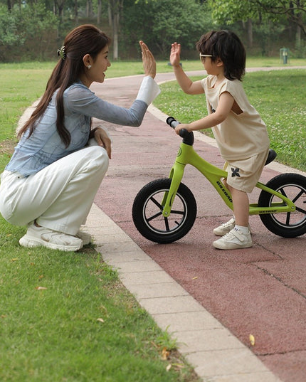 Bicicleta pentru Copii, Fara Pedale, Pentru 2-6 Ani, 2 Roti Silentioase, Sa Reglabila 43 - , din Plastic si Fibra de Sticla