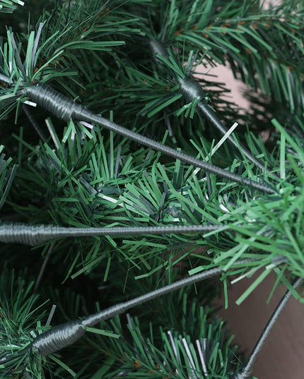 Brad de Craciun artificial cu suport inclus , 240 ramuri/varfuri, material plastic, suport clasic, fara iluminare, utilizat pentru interior/exterior