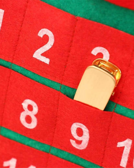 Calendar de Craciun Mos Craciun, tip decoratiune, material poliester, cu buzunarele, pentru brad sau prete