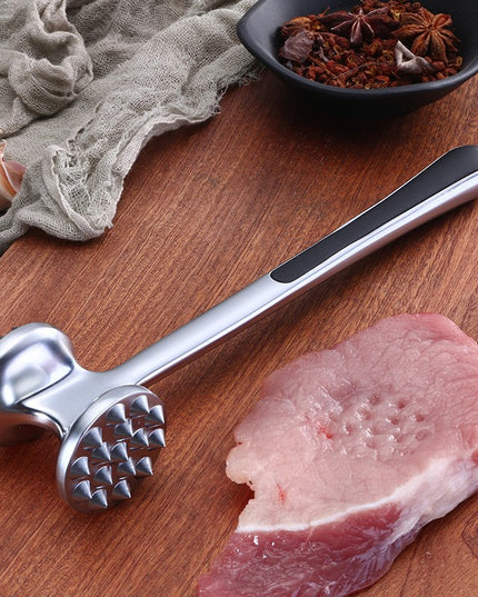 Ciocan pentru snitele si carne din aliaj de zinc, maner antialunecare, doua capete