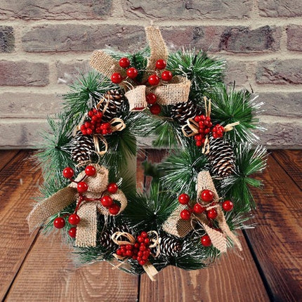 Coronita pentru Craciun diametru , din brad artificial, decorata cu conuri si merisoare, 3 Funde.