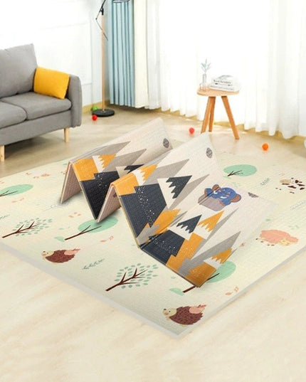 Covoras pentru Copii, cu 2 Fete, Model Padure/Elefanti, din XPE+PE, Impermeabil, Antiderapant, Protectie Termica, +3 Luni, Pliabil