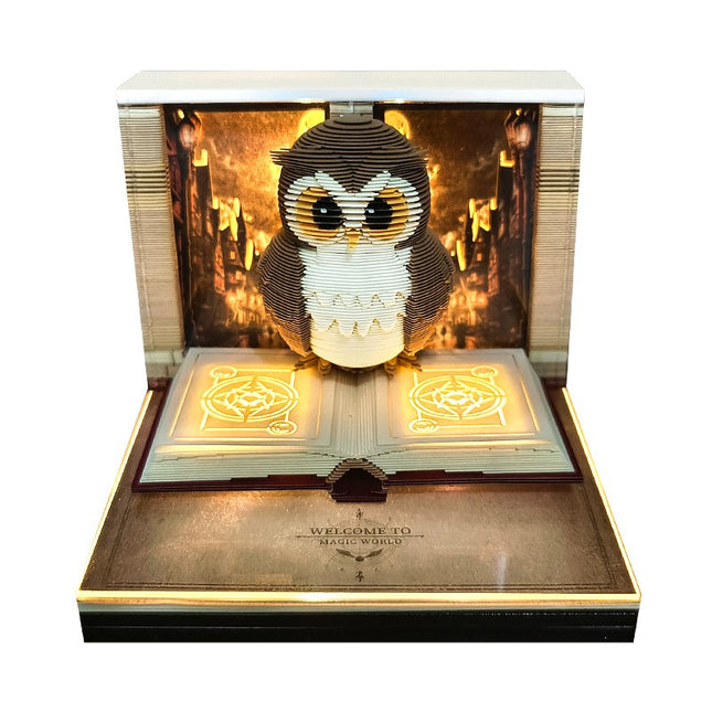 Calendar Interactiv 3D 2026, Calendar de Sculptura cu Luminite LED, Bufnita Magic World, pentru Copii, Calendar de Birou Ornamentat, 9 x 9 x 6.8 cm