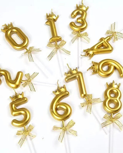 Lumanare pentru Tort Cifra 8, Model Coroana, Gold, Party