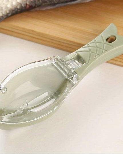 Curatator Manual Solzi de Peste, Forma Peste , Recipient cu Capcac pentru Solzi, Plastic, deschis, 16x6 cm