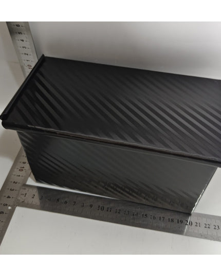 Tava pentru Paine, din Otel Carbon, 450 g, cu Capac, Antiaderenta