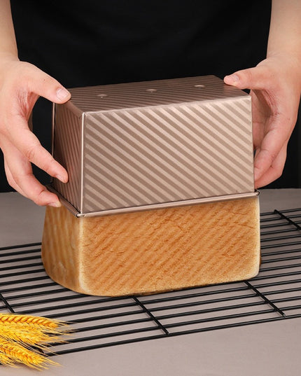 Tava pentru Paine, din Otel Carbon, 450 g, cu Capac, Antiaderenta