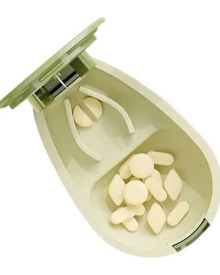 Cutie Taiat Pastile si Depozitare Medicamente, Alba, 8x5x2.65 cm, Compacta si Portabila, Ideala Pentru Calatorii