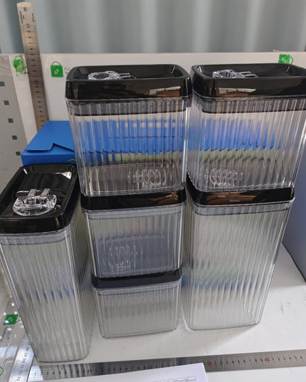 6 Recipiente din Plastic, pentru Alimente/Obiecte, Inchidere Ermetica, Textura Ondulata, .5l, .3l