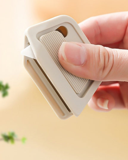 Cutter Portabil, din ABS, Magnetic, Lama Ceramica, Autoretractabila, Universal