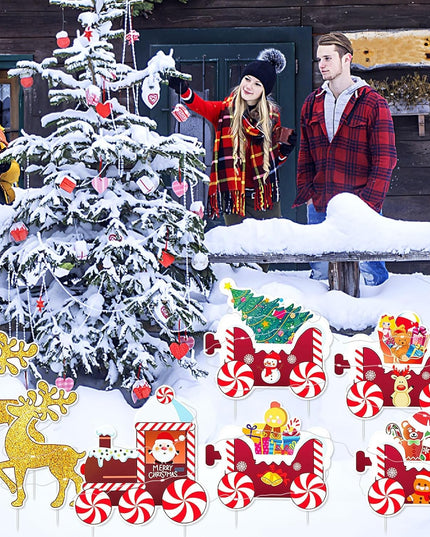 Decoratiune de Craciun, pentru Gradina, Tip Trenulet, 7 Figurine + Bete de Infipt in Pamant, din Plastic, Impermeabil, Model Renii Joy si Noel