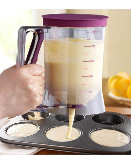 Dispenser de aluat pentru prajituri Batter Dispenser, din plastic, maner cu arc, 900 ml, usor de manipulat si utilizat