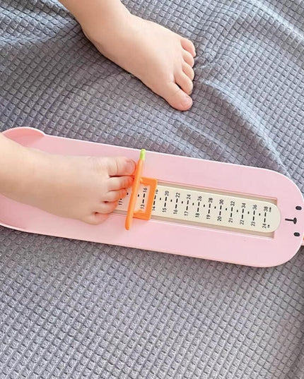 Dispozitiv de Masurat Talpa Piciorului pentru Bebelusi, 6-24, Model Iepuras