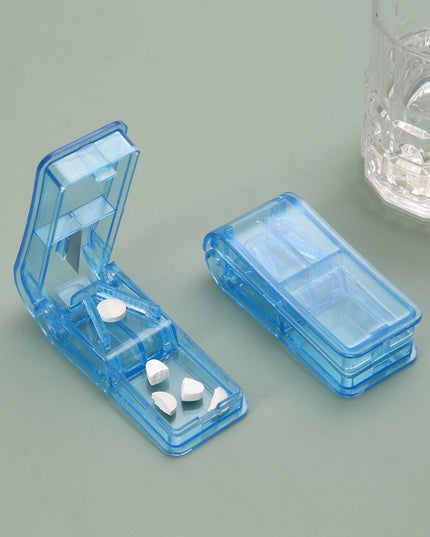 Dispozitiv pentru taiat sau sfaramat medicamente material non-toxic, portabil