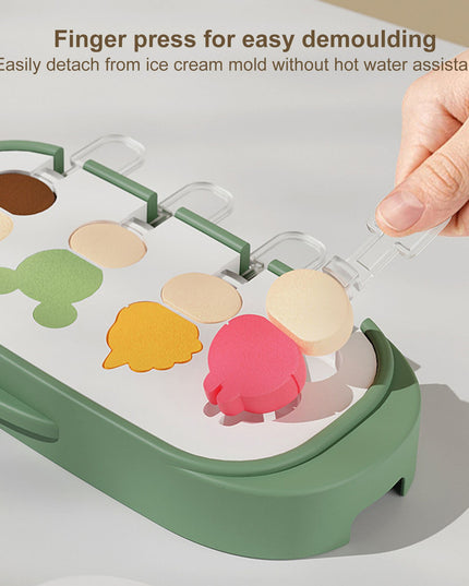 Forma pentru inghetata 4 compartimente, forme cu animalute, materialsilicon si ABS