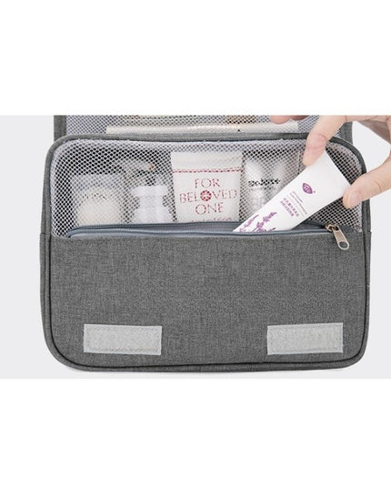 Geanta cosmetice voiaj, material panza, impermeabil, 3 compartimente, cu agatatoare