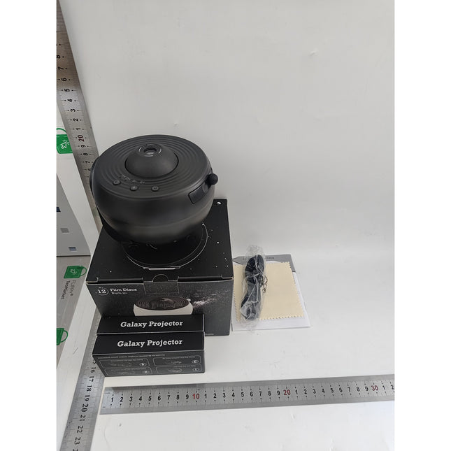 Lampa Tip Proiector Galaxie, pentru Dormitor, Tematica Cer Instelat, Model Glob, HD, Rotire 360 de Grade, 13 Imagini, Incarcare USB, 5 W, 11.2x10.8x10.9 cm