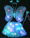 Albastru / Costum Fluturas cu Aripi Modelabile Luminoase pentru Copii, Flippy, Fusta din Tul cu Lumini, Bagheta si Bentita, 4 piese, Pentru Halloween, Roleplay, Craciun, Carnaval, Paste, Ziua Copilului, Bumbac/Poliester, Marime universala, Albastru