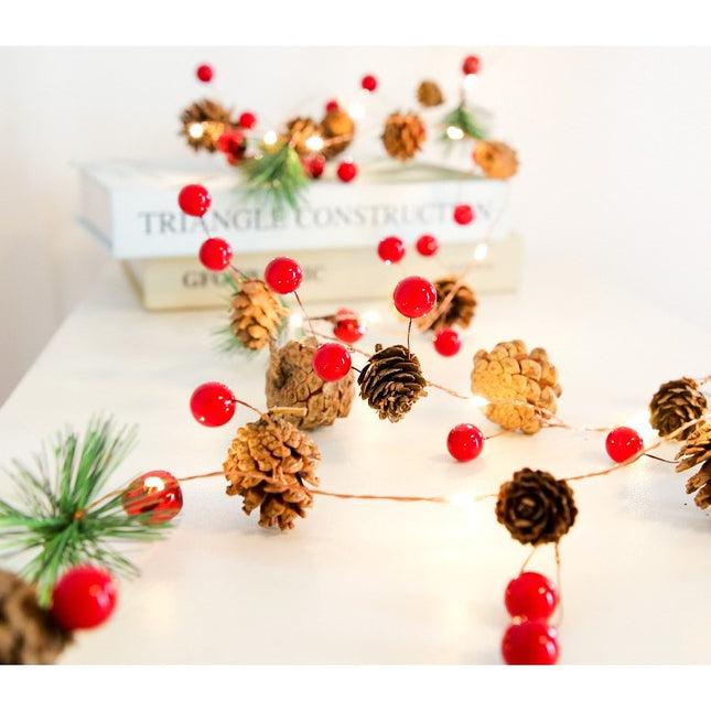 Instalatie Craciun cu baterii, 2 metri, 20 LED-uri tip Ace, conuri de pin si clopotei