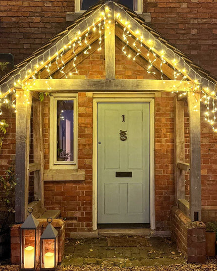 Instalatie Craciun Yoto, Tip Franjuri/Turturi,200 LED-uri, Prelungitor , 8 Jocuri de Lumini, Interconectabila, Conectare la Retea, Fir