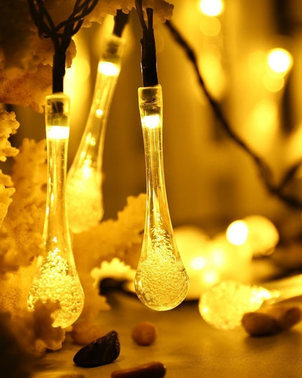 Instalatie Solara , 28 Led-uri cu Ornament tip picatura de apa, Liniara, Fir