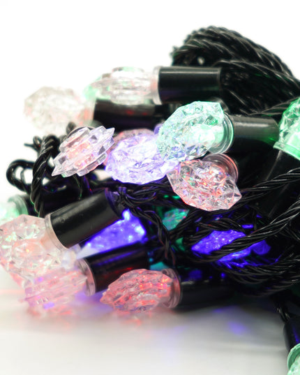 Instalatie de Craciun Liniara RGRB Yoto,din care Prelungitor 220V, 40 LED, Model Anise, Utilizare Interior/Exterior, Interconectabila, Fir