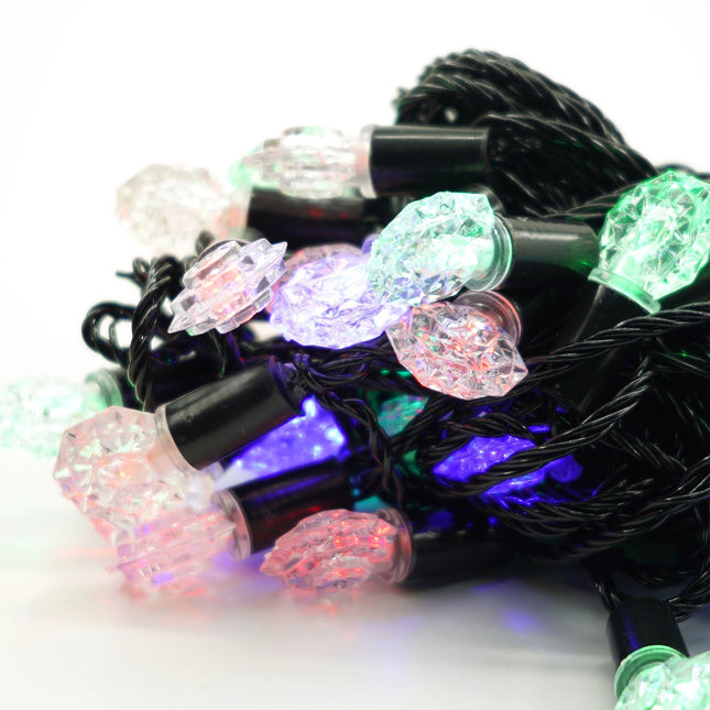 Instalatie de Craciun Liniara RGRB Yoto,din care Prelungitor 220V, 40 LED, Model Anise, Utilizare Interior/Exterior, Interconectabila, Fir