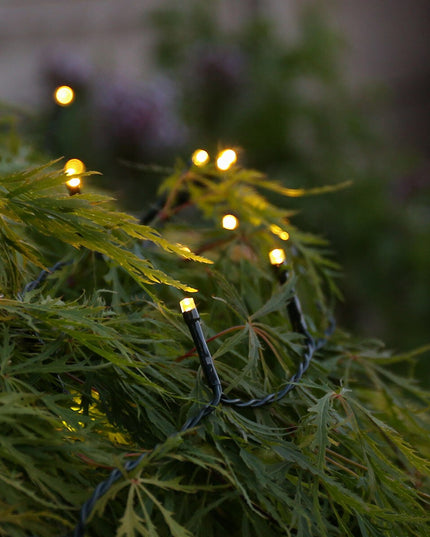 Instalatie de Craciun liniara Yoto,din care cablu priza 220V, 100 LED, 8 jocuri de lumini, controler, fir