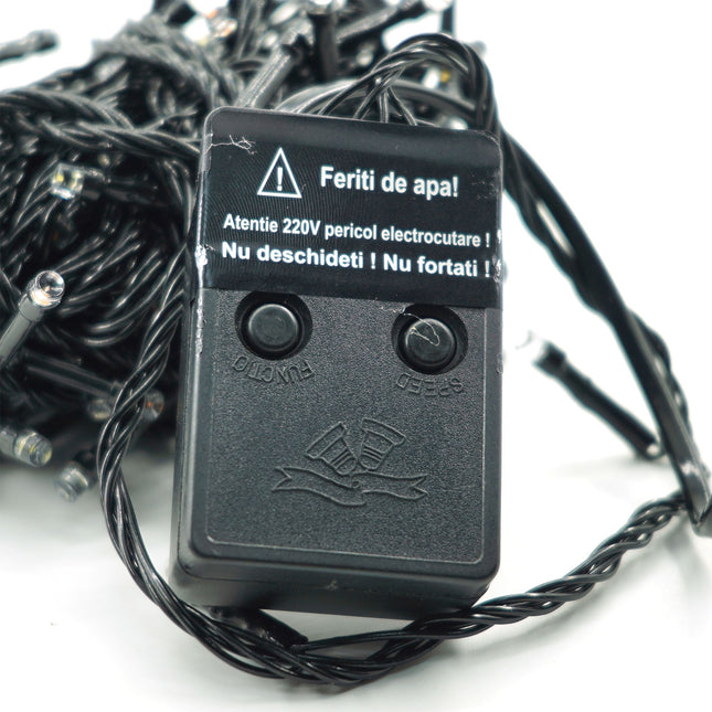 Instalatie de Craciun liniara Yoto,din care cablu priza 220V, 100 LED, 8 jocuri de lumini, pentru interior, controler, fir