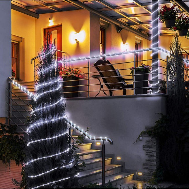 Instalatie luminoasa de Craciun tip furtun luminos, 100 LED-uri, 12 metri lungime, 8 programe, 2 metri prelungitor, sarma din cupru, incarcare solara