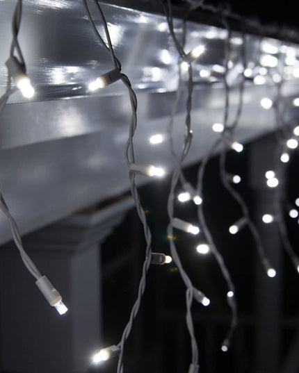 Instalatie Solara Craciun Turturi, IP44, 5 m, 143 Led-uri, Perdea Franjurata,8 jocuri de lumini, cu Telecomanda, 31V, 500 mAh, Acumulator de 2400 mAh, Exterior, Prelungitor 5 m inclus, Fir