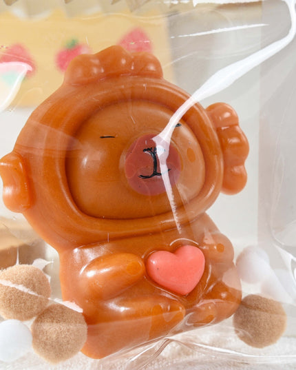 Jucarie Antistres Squishy, cu Revenire Lenta, Model Capybara cu Inima, 7.5cmx6.5 cm, din TPR, Ambalaj