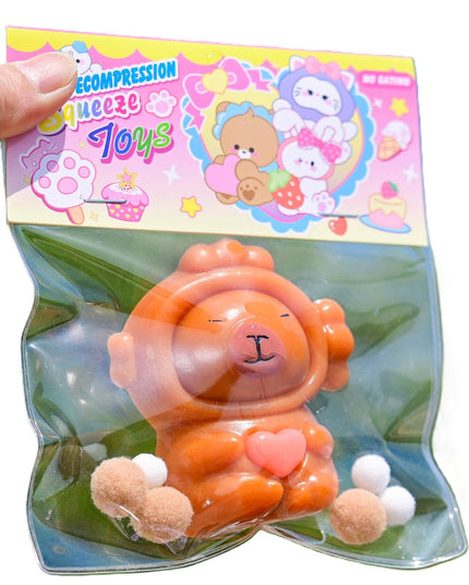 Jucarie Antistres Squishy, cu Revenire Lenta, Model Capybara cu Inima, 7.5cmx6.5 cm, din TPR, Ambalaj