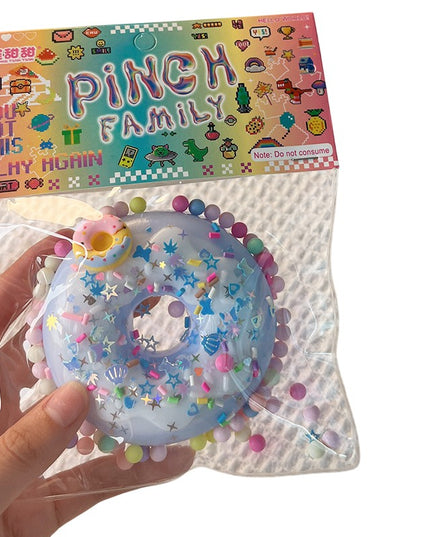 Jucarie Antistres Squishy, cu Revenire Lenta, Squeeze Pinch Family, Model Gogoasa, 6x6 cm, 99g, Ambalaj