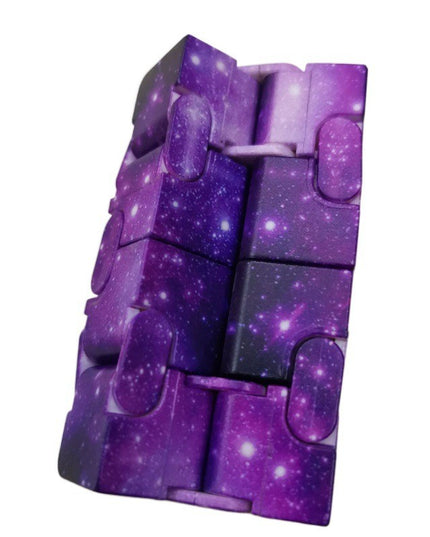 Jucarie Interactiva Antistres cu Miscari Infinite, Cub Magic, 3 ani, 4x4x4cm
