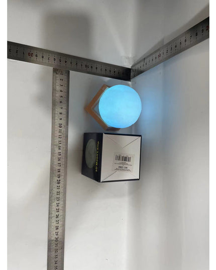 Lampa de veghe in forma de luna 3D Moon Light Rece, alimentare baterii, stand plastic inclus, 8 cm