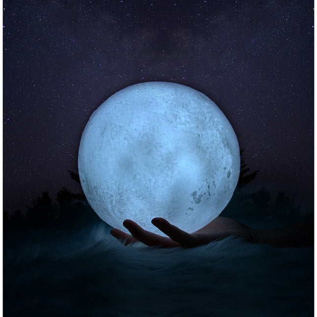 Lampa de veghe luna 3D Moon Light,lumina multicolora cu LED, 7 culori, schimbare culoare prin atingere, alimentare baterii, fara acumulator, stand din plastic inclus,