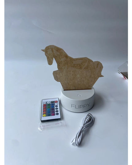 Lampa LED decorativa, 3D, Cal, cu telecomanda, doua moduri de alimentare USB si baterii, inaltime, din material acril si lumina multicolora