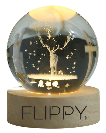 Lampa LED Decorativa, cu Bila de Cristal cu Diametru , Model Cerb 3D, Alimentare USB, Suport din Lemn, Lumina