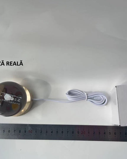 Lampa LED Decorativa, cu Bila de Cristal cu Diametru , Model Micul Print 3D, Alimentare USB, Suport din Lemn, Lumina