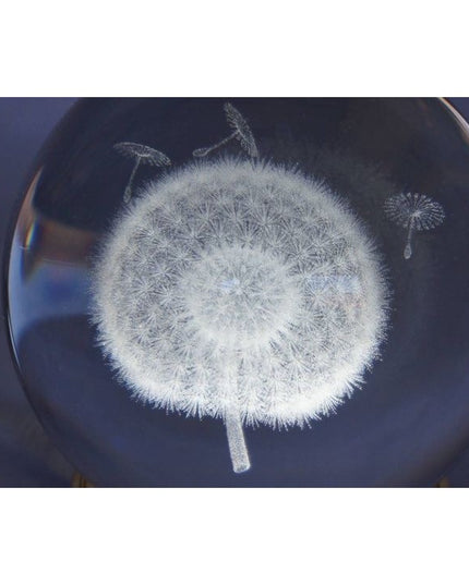 Lampa LED Decorativa, cu Bila de Cristal cu Diametru , Model Papadie 3D, Alimentare USB, Suport din Lemn, Lumina