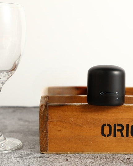 Capac de Etansare a Sticlei de Vin, Rotativ, On-Off, Silicon, Reutilizabil, Usor de Depozitat si Folosit