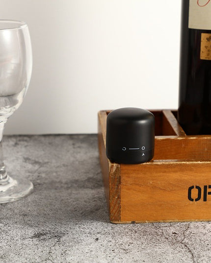 Capac de Etansare a Sticlei de Vin, Rotativ, On-Off, Silicon, Reutilizabil, Usor de Depozitat si Folosit